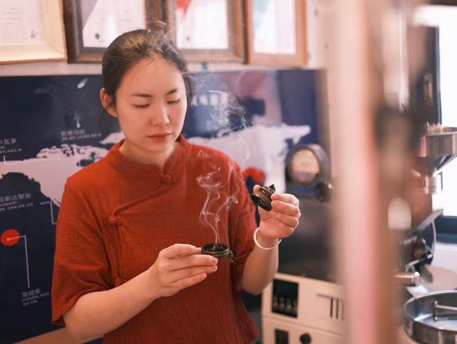 妹以香续脉 非遗技艺撬动乡村新引擎麻将胡了试玩模拟器珠海三灶镇李氏姐