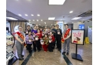 信爱心翼站开展母亲节公益服务麻将胡了试玩